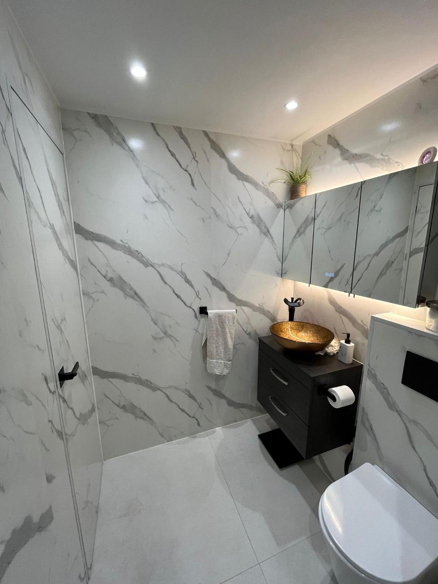Lovely Double Bedroom In Rotherhithe ロンドン エクステリア 写真