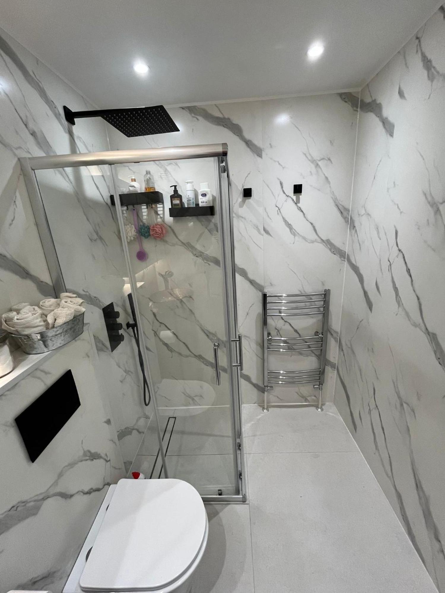 Lovely Double Bedroom In Rotherhithe ロンドン エクステリア 写真